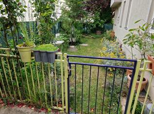 Provisionsfreie, südseitige 2 Zimmer DG Wohnung plus Balkon Provisionsfreie, südseitige 2 Zimmer DG Wohnung plus Balkon