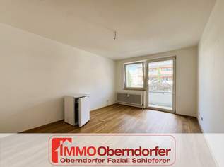 Modernisierte Garconniere mit Balkon | SCHALLMOOS, 750 €, Immobilien-Wohnungen in 5020 Salzburg