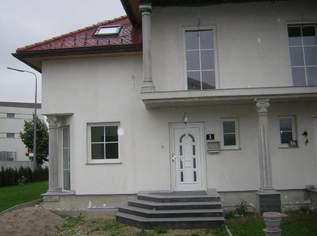 Hochwertige Doppelhaushälfte SOFORT VERFÜGBAR PROVISIONSFREI, 0 €, Immobilien-Häuser in 4050 Traun Hochwertige Doppelhaushälfte SOFORT VERFÜGBAR PROVISIONSFREI, 0 €, Immobilien-Häuser in 4050 Traun