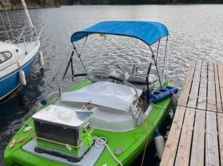Tretboot mit Elektrischer unterstützt , 4700 €, Auto & Fahrrad-Boote in 3613 Albrechtsberg an der Großen Krems
