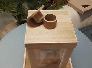 Vogelfutterhaus mit Plexiglas