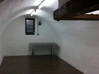 Kellergewölbe-Mehrzweckraum als Lager, Abstellraum, Weinlager, Werkstatt, Proberaum, 200 €, Immobilien-Kleinobjekte & WGs in 6020 Innsbruck