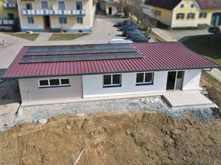 Moderner Bungalow in Massivbauweise – Nachhaltig, kompakt und zukunftssicher wohnen