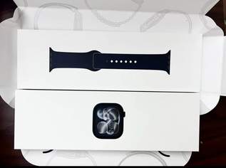 Apple Watch Series 11 GPS + Cellular (LTE) 41mm Jet Black, 64 GB - NEU Apple Watch Series 11 GPS + Cellular (LTE) 41mm Jet Black, 64 GB - NEU