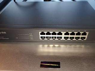 TP-Link TL-SG1016D Desktop Gigabit Netzwerk Switch, 16x RJ-45