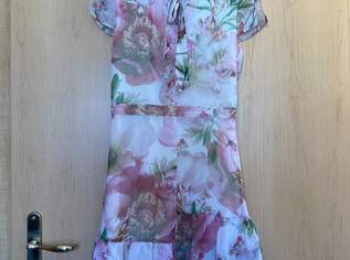 Sommerkleid mit Blumenmuster - Damen/ Mädchen - ORSAY - Größe: 34, 13 €, Kleidung & Schmuck-Damenkleidung in 4802 Ebensee am Traunsee