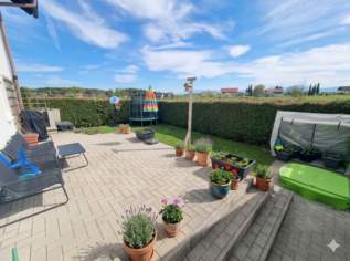 Wohnen am Bauernhof: Schöne 5-Zimmer-Wohnung mit Einfamilienhaus-Charakter!, 1650 €, Immobilien-Wohnungen in 5110 Oberndorf bei Salzburg