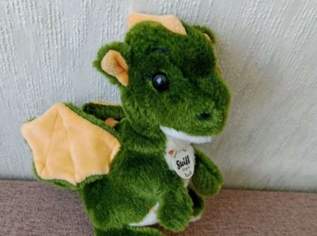 Steiff Drachenjunge Raudi, ca 17cm, Neu, FIXPREIS 25€ /NUR SELBSTABHOLUNG,23 Bez. KEIN Versand!!!!!!! , 25 €, Kindersachen-Spielzeug in 1230 Liesing Steiff Drachenjunge Raudi, ca 17cm, Neu, FIXPREIS 25€ /NUR SELBSTABHOLUNG,23 Bez. KEIN Versand!!!!!!! , 25 €, Kindersachen-Spielzeug in 1230 Liesing