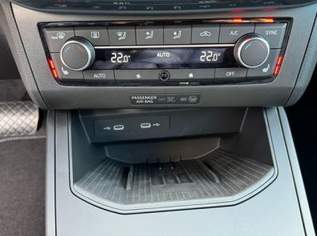 Arona Style 1,0 TSI MO26 DSG 2ZoKlima ACC Kam..., 27324 €, Auto & Fahrrad-Autos in 6844 Gemeinde Altach