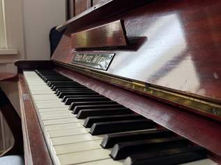 Wiener Pianino Ferdinand Nikel, 2020 neu besaitetes Klavier Wiener Pianino Ferdinand Nikel, 2020 neu besaitetes Klavier