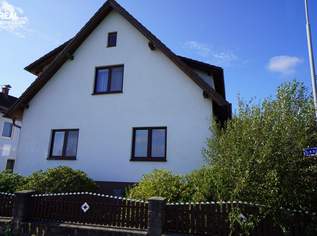 Schönes Einfamilienhaus mit Garten, Garage, großem Schuppen & aktueller Sanierung der Kellerinnenräume, 229000 €, Immobilien-Häuser in 3860 Heidenreichstein