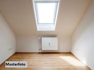 Großzügige Dachgeschosswohnung mit Loggia, Garten und Carport, 395000 €, Immobilien-Gewerbeobjekte in 8530 Blumau