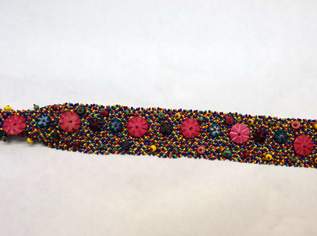 Exklusive Krawatte aus Massai Perlen , unisex