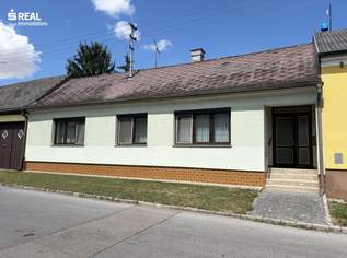 charmantes Haus mit Garage und uneinsehbarem Innenhof, 125000 €, Immobilien-Häuser in 2225 Loidesthal