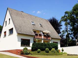 L-förmiges Zweifamilienhaus mit Gartenidylle, Biotop und Doppel-Carport, 78400 €, Immobilien-Gewerbeobjekte in 8740 Zeltweg