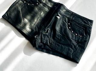 freche schwarze Leder-Hotpans, 35 €, Kleidung & Schmuck-Damenkleidung in 3100 St. Pölten freche schwarze Leder-Hotpans, 35 €, Kleidung & Schmuck-Damenkleidung in 3100 St. Pölten