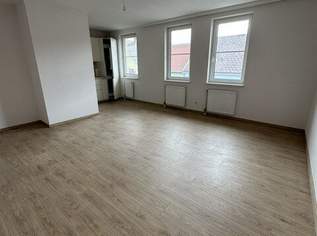 Sehr schöne top 3-Zimmer-Wohnung mit zentraler Raumaufteilung & inkludiertem Autoabstellplatz, 887.17 €, Immobilien-Wohnungen in 2352 Gemeinde Gumpoldskirchen
