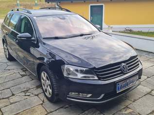 Ich verkaufe meinen treuen VW Passat Kombi. Das Auto ist ideal für Familien, Pendler oder alle, die viel Platz und Komfort suchen