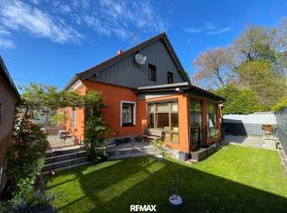 Zentral gelegenes Einfamilienhaus mit Garten und Garage in Schärding, 332000 €, Immobilien-Häuser in 4780 Zentral gelegenes Einfamilienhaus mit Garten und Garage in Schärding, 332000 €, Immobilien-Häuser in 4780