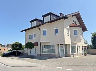Attraktives Wohn- und Geschäftshaus mit großem Grundstück in bevorzugter Lage!, 1200000 €, Immobilien-Häuser in 4614 Marchtrenk Attraktives Wohn- und Geschäftshaus mit großem Grundstück in bevorzugter Lage!, 1200000 €, Immobilien-Häuser in 4614 Marchtrenk