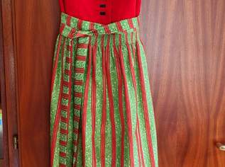 Leinendirndl mit Seidenschürze zu verkaufen, 40 €, Kleidung & Schmuck-Damenkleidung in 3400 Gemeinde Klosterneuburg Leinendirndl mit Seidenschürze zu verkaufen, 40 €, Kleidung & Schmuck-Damenkleidung in 3400 Gemeinde Klosterneuburg