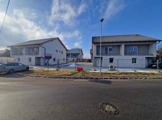 PROJEKTENTWICKLER UND BAUHERREN AUFGEPASST: SELTENE GELEGENHEIT AUF SIEBEN DOPPELHAUSHÄLFTEN MIT GERINGFÜGIGEN FERTIGSTELLUNGSARBEITEN, 1800000 €, Immobilien-Häuser in 2002 Ottendorf