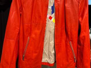 Lederjacke rot, 100 €, Kleidung & Schmuck-Damenkleidung in 1210 Floridsdorf Lederjacke rot, 100 €, Kleidung & Schmuck-Damenkleidung in 1210 Floridsdorf