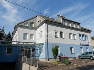 Tiefgaragenplatz in der Sophiengutstraße 31 ab sofort zu vermieten, 105 €, Immobilien-Kleinobjekte & WGs in Oberösterreich Tiefgaragenplatz in der Sophiengutstraße 31 ab sofort zu vermieten, 105 €, Immobilien-Kleinobjekte & WGs in Oberösterreich