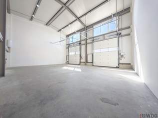 Produktionsfläche mit Büro | ebenerdige Einfahrt durch zwei Sektionaltore | Parkplätze & Luftwärmepumpe, 2400 €, Immobilien-Gewerbeobjekte in 3430 Langenlebarn - Unteraigen