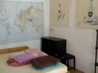 Möbliertes Kabinett-Zimmer in kreativer Altbau-WG (ca. 10 m²) , 300 €, Immobilien-Kleinobjekte & WGs in 1150 Rudolfsheim-Fünfhaus Möbliertes Kabinett-Zimmer in kreativer Altbau-WG (ca. 10 m²) , 300 €, Immobilien-Kleinobjekte & WGs in 1150 Rudolfsheim-Fünfhaus
