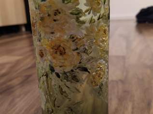 Glas Vase mit Blumenmuster, 10 €, Haus, Bau, Garten-Geschirr & Deko in 1220 Donaustadt