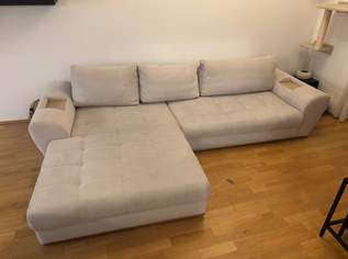 Wohnlandschaft bzw. große Couch in Creme mit Stauraum und Bettfunktion, 690 €, Haus, Bau, Garten-Möbel & Sanitär in 8020 Graz