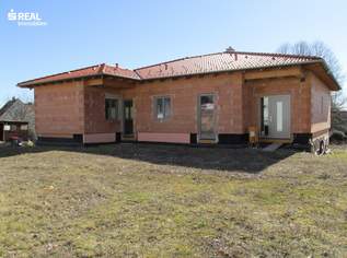 Großer Rohbau mit tollem Gartengrundstück in zentraler Lage, 299000 €, Immobilien-Häuser in 3902 Vitis