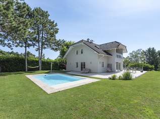 Eine Adresse für Menschen, die angekommen sind | Bezugsfertige Villa mit Pool und viel Privatsphäre oberhalb des Thermalorts Bad Fischau, 1495000 €, Immobilien-Häuser in 2721 Bad Fischau