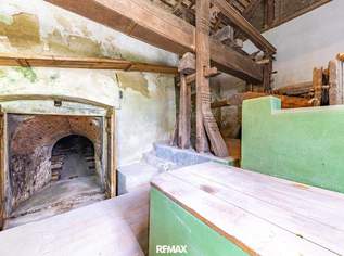 Weinviertler Charme: Presshaus mit großzügigem Weinkeller – Modernisierungschance!, 17900 €, Immobilien-Gewerbeobjekte in 3710 Frauendorf an der Schmida Weinviertler Charme: Presshaus mit großzügigem Weinkeller – Modernisierungschance!, 17900 €, Immobilien-Gewerbeobjekte in 3710 Frauendorf an der Schmida