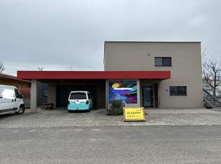 Modernes Bürogebäude mit Wohnnutzung und Pool Nähe Eisenstadt und Rust/See, 567000 €, Immobilien-Gewerbeobjekte in 7064 Oslip Modernes Bürogebäude mit Wohnnutzung und Pool Nähe Eisenstadt und Rust/See, 567000 €, Immobilien-Gewerbeobjekte in 7064 Oslip