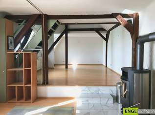 Aussergewöhnliche Loftwohnung im Dachgeschoss für jung gebliebene Künstler, Single, Paare und kleine Familie, 450000 €, Immobilien-Wohnungen in 1140 Penzing