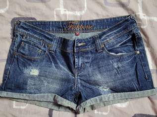 Kurze Hose short jean, 3 €, Kleidung & Schmuck-Damenkleidung in 4680 Haag am Hausruck