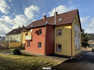 *** Top kernsaniertes 439m² Zinshaus mit Nebengebäude in Kindberg – 4 Einheiten incl. Carports, voll vermietet, starke Renditechance! ***, 325000 €, Immobilien-Gewerbeobjekte in 8650 Edelsdorf