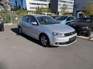 Jetta Comfortline 1,6 TDI DPF neues Pickerl, 4880 €, Auto & Fahrrad-Autos in 8075 Hart bei Graz