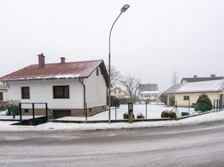 "Leistbares Eigenheim ist bald Dein, nun schau rein. Auf einem Eigengrund von 797m²-echt fein!", 350000 €, Immobilien-Häuser in 2821 Lanzenkirchen