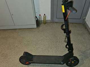 E-scoter, 300 €, Marktplatz-Sportgeräte & Zubehör in 4400 Steyr