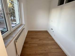 Sanierung abgeschlossen: lichtdurchflutete 1-Zimmer-Wohnung mit optimaler Raumaufteilung – komfortabel, leistbar und mitten im Grünen! Mit praktischem Abstellraum, Aufzug und hellem Badezimmer!, 457.44 €, Immobilien-Wohnungen in 4400 Steyr