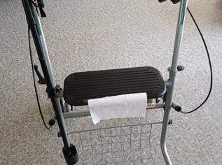 Rollator , 39 €, Marktplatz-Beauty, Gesundheit & Wellness in 1100 Favoriten