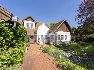 Mediterranes Wohngefühl im Weinviertel – Traumhaus mit Naturpool & Weitblick, 1250000 €, Immobilien-Häuser in 2003 Wollmannsberg Mediterranes Wohngefühl im Weinviertel – Traumhaus mit Naturpool & Weitblick, 1250000 €, Immobilien-Häuser in 2003 Wollmannsberg
