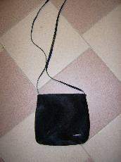 div Damenhandtasche in schwarz neuwertig ab 19euro
