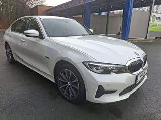 320 e PHEV Aut., 26000 €, Auto & Fahrrad-Autos in 8230 Hartberg