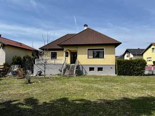 Einfamilienhaus mit großzügigem Dach-Ausbaupotenzial, großem Garten und Garage, 389000 €, Immobilien-Häuser in 2433 Margarethen am Moos