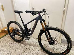 Santa Cruz Megatower , 3100 €, Auto & Fahrrad-Fahrräder in Deutschland