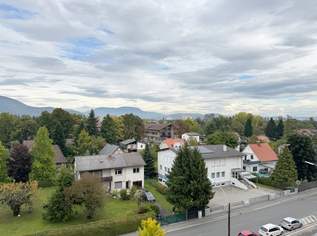 Wohnen über den Dächern von Graz: Sonnige Wohnung mit Balkon, Parkplatz und Lift, 169000 €, Immobilien-Wohnungen in 8052 